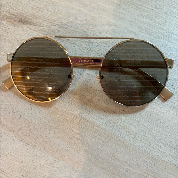 Versace Gold-Tone Round Sunglasses - Picture 2 of 7